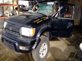 2001 TOYOTA 4RUNNER, BLACK, SR5 MODEL, 3.4L, AT, 4WD.  Z25251